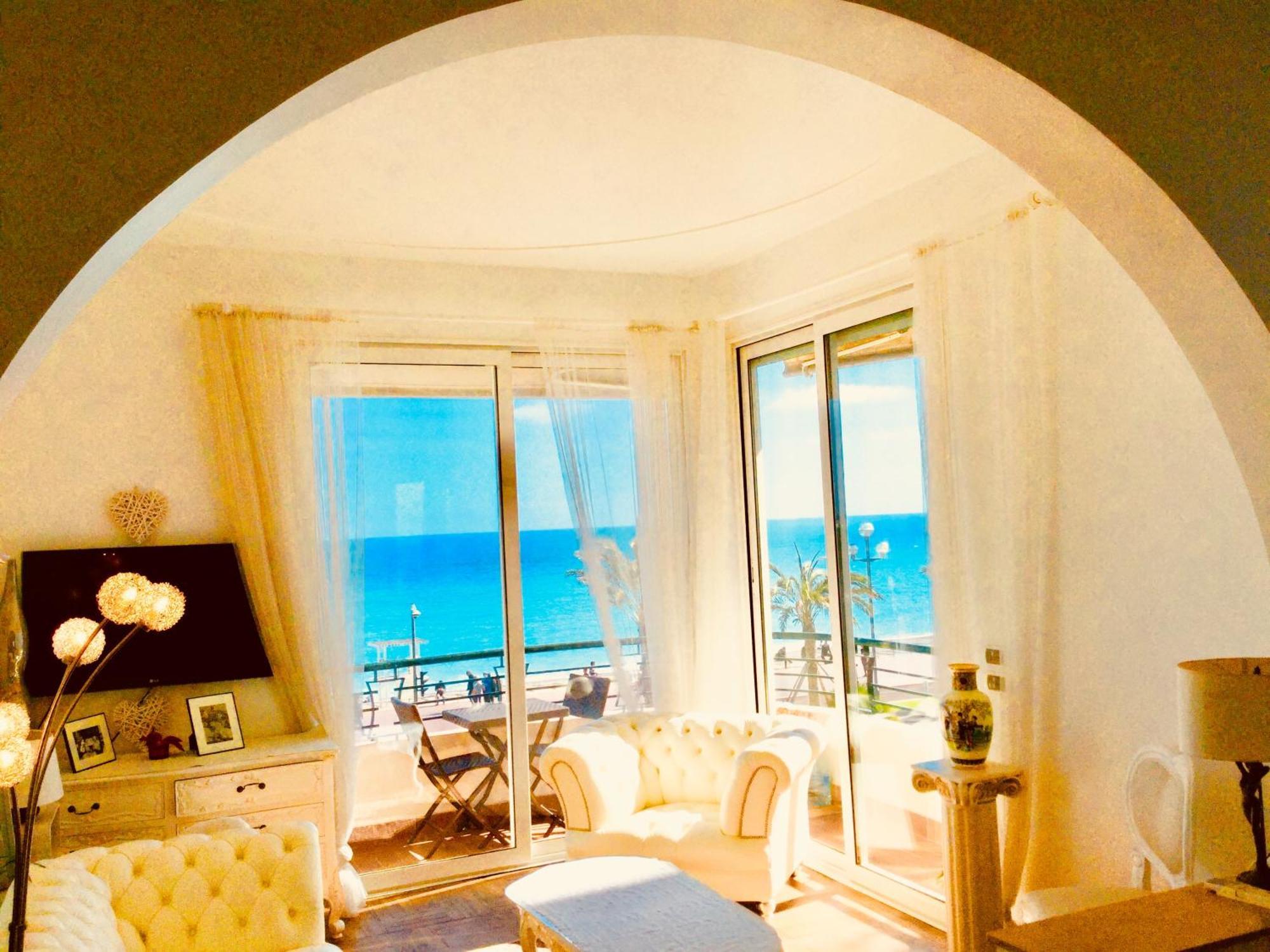 Endless Sea Views Promenade Des Anglais Nice Extérieur photo
